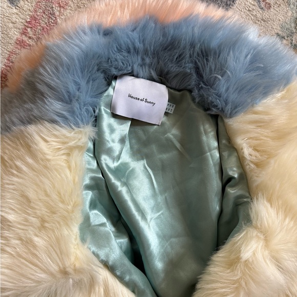 House of Sunny Faux Fur Jacket - Picture 2 of 3